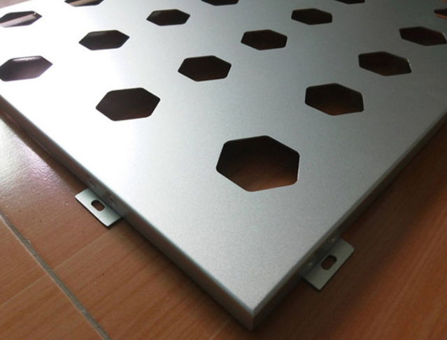 关于铝单板漆膜的厚度检测知识